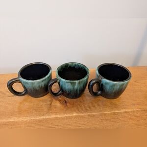 Vintage Blue Mountain Pottery Mug Set Trio